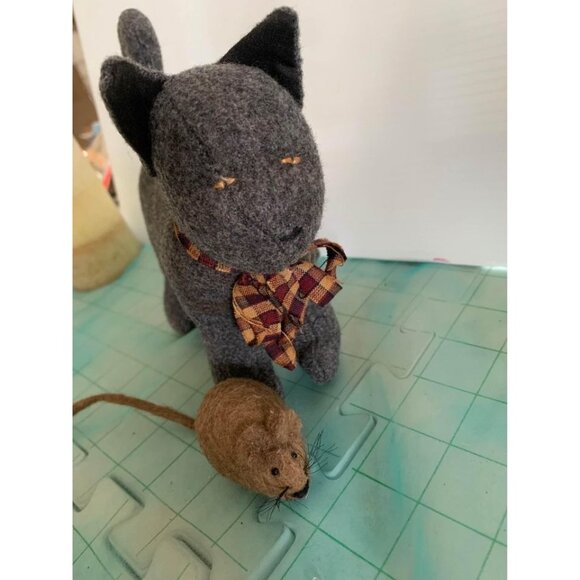 Kettle Design Charcoal Cat and Mouse Plush Set 6 inch tall with tag - Picture 2 of 8